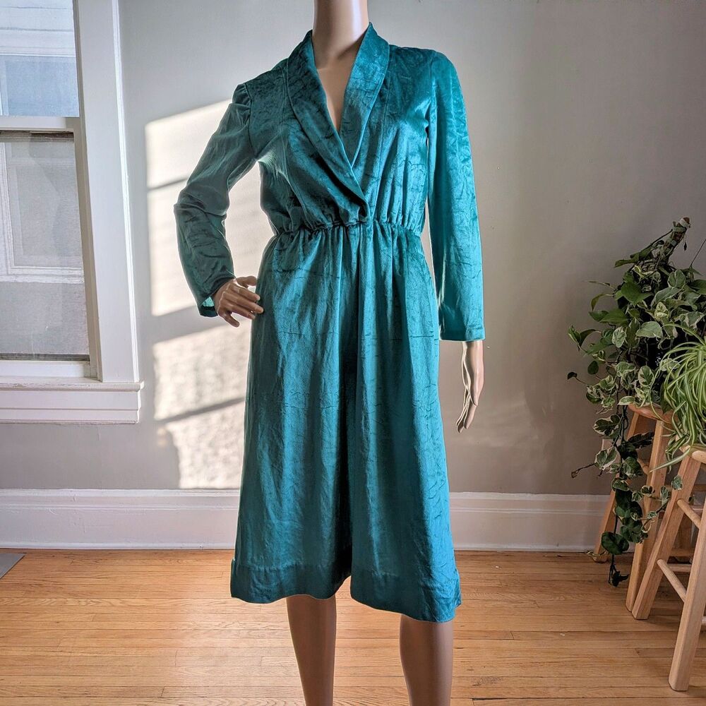 Vintage Handmade Crushed Velvet Wrap Dress Midi Green Pockets Size Small